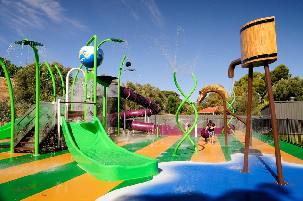 waterplay - grassland